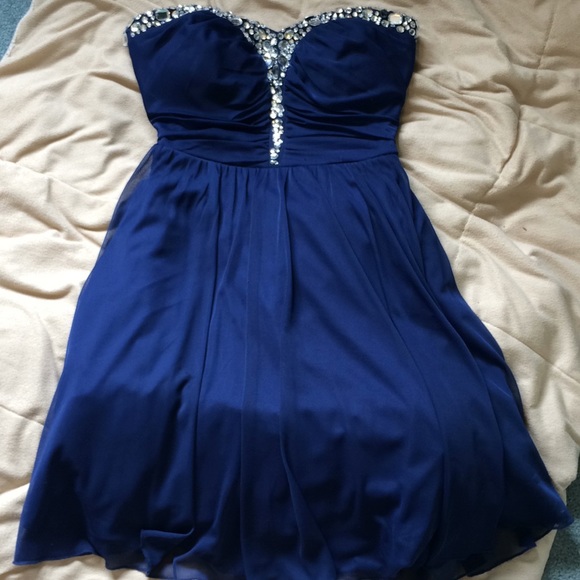 Homecoming Dress - Picture 1 of 6